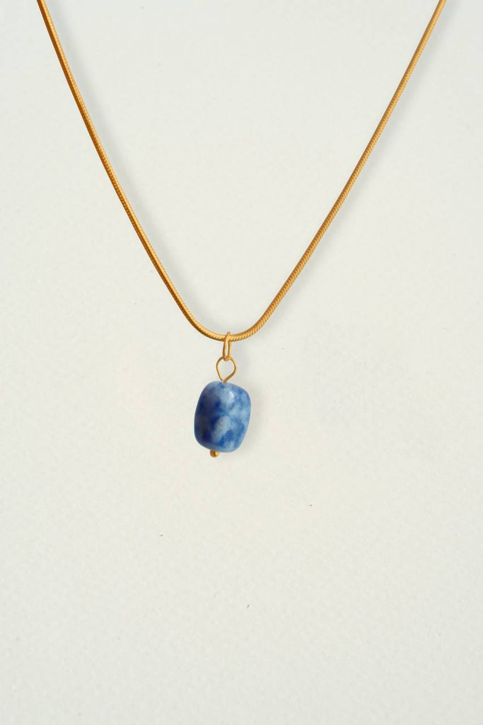 Sunny Pendant Necklace in Lapis Lazuli Stone